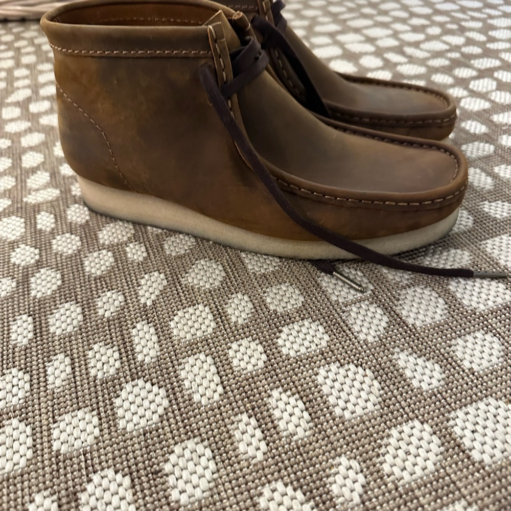 Clark’s Wallabee Boot 9.5